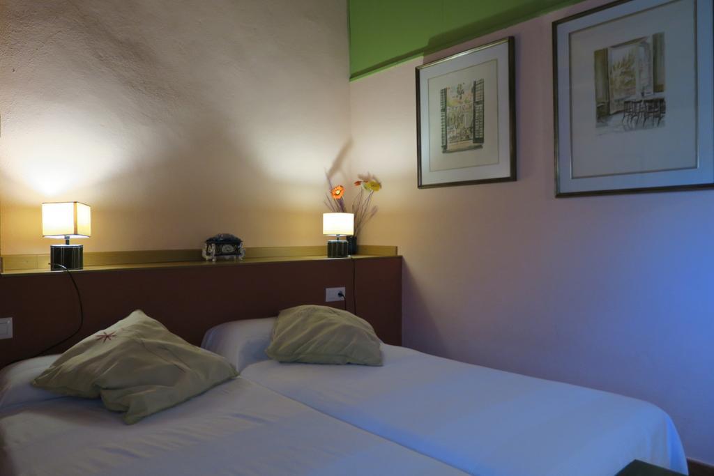 Can Salgueda Santa Pau Habitación foto